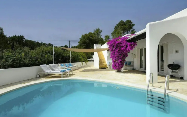 Holiday Home With Outdoor Barbecque