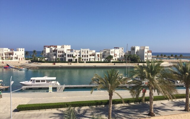 Le Sifah Resort Apartments