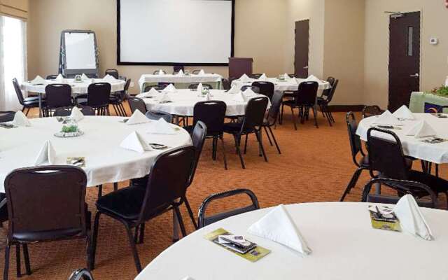 Sleep Inn & Suites Belmont / St. Clairsville