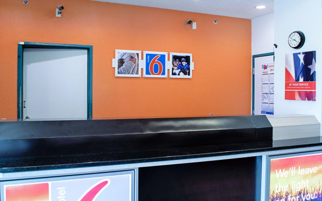 Motel 6 Seymour, IN - North