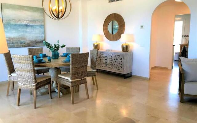 Penthouse Bermuda Beach 2