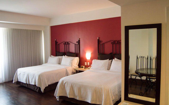 Holiday Inn Hotel & Suites Guadalajara-Centro Historico by IHG
