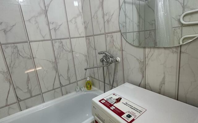 Апартаменты ДеньНочь на ул. Индустриальная д. 17