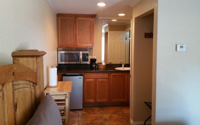 Canyon Springs Country Lodge