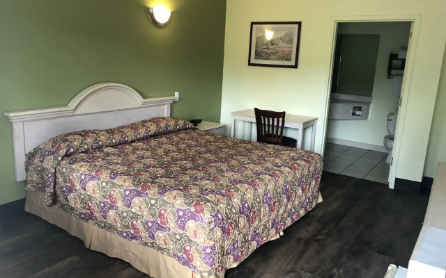 Weston Inn & Suites