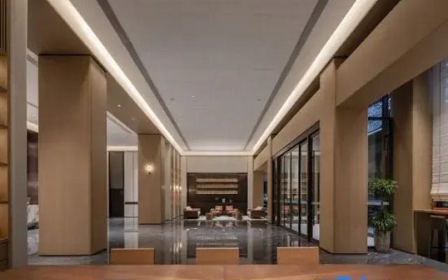 Yi HOTEL