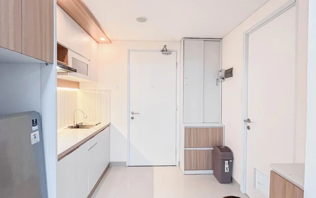 Comfy 1BR Apartment at Tamansari Skylounge Makassar