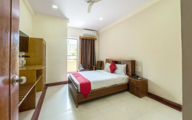 OYO 3722 Hotel StayEasy Majestic