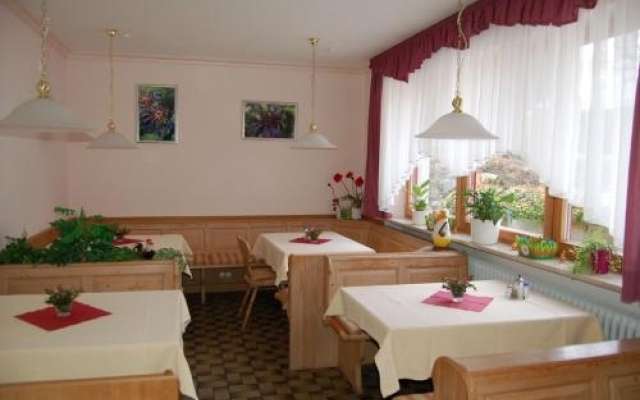 Pension- Hotel Maximilian