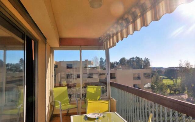 Appartement Le Lavandou, 2 pièces, 4 personnes - FR-1-251-200