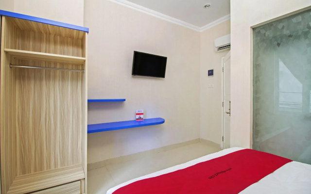 RedDoorz Plus @ Cideng Barat