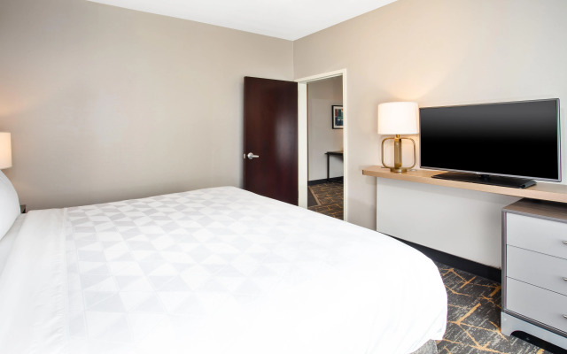 Holiday Inn Canton (Belden Village) by IHG