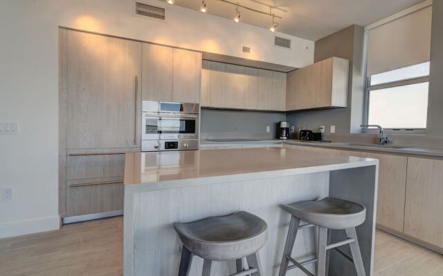 Hyde Beach House Private Suites