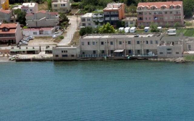 Aqua Boss Hotel