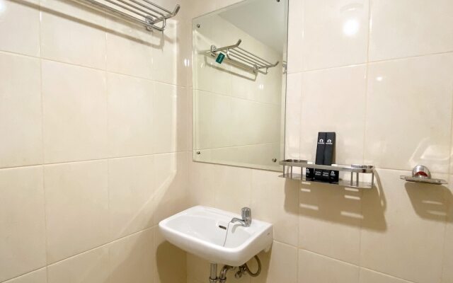 Restful And Functional Studio Apartment At Springlake Summarecon Bekasi