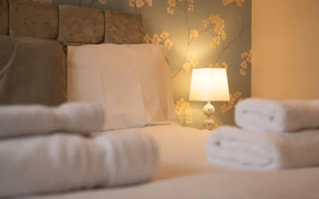 Elckys Lodge - Hot Tub Retreat Near York