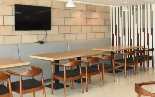 Wonder Country Club and Resort