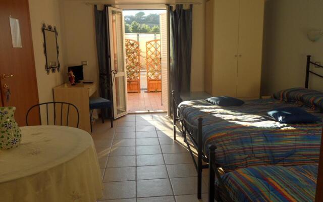 A Due Passi Dal Mare B&B