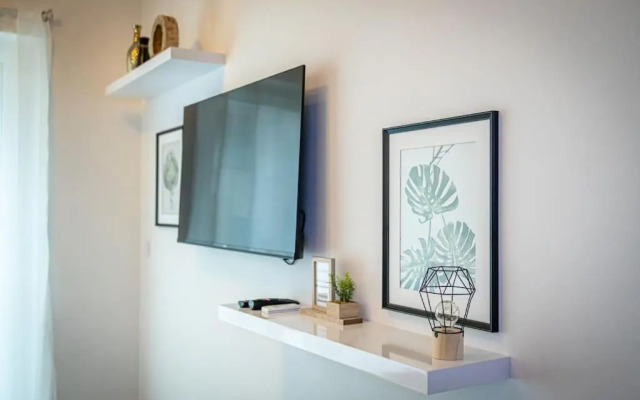 Brand new 1BR with Balcony