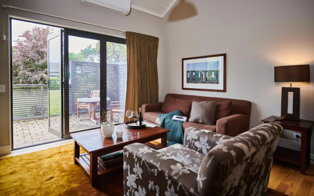 Parehua Resort – Guest Rooms – Martinborough
