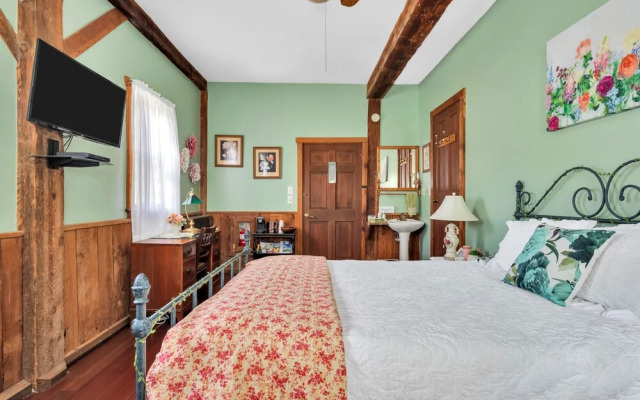 Osceola Mill Dining & Lodging