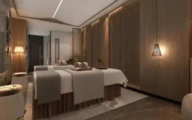 Renjoy Hotel Huanggang Jiuzi LuoTian