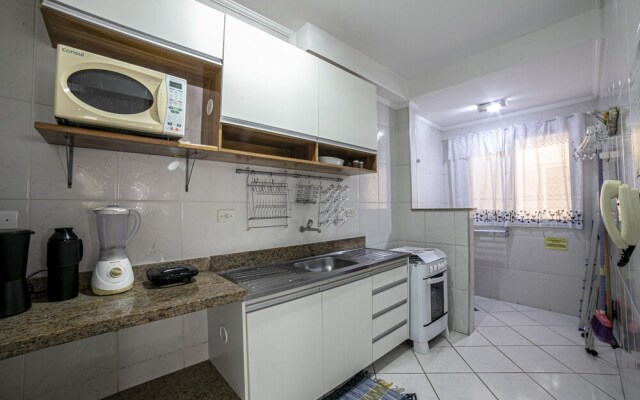 Apto 22E ar condicionado e ventilador, 2 quartos, churrasqueira, elevador e piscina