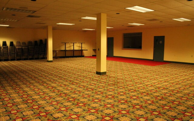 Manistee Inn & Marina