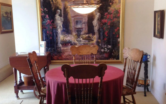 The Stone Hedge B&B
