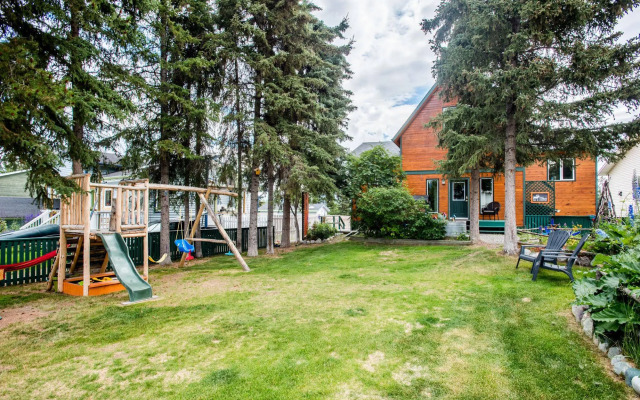 Urban Caribou Bed and Breakfast