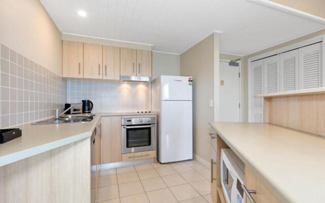 The Pool Resort Kingscliff - Private Apartments by Holiday Management Company