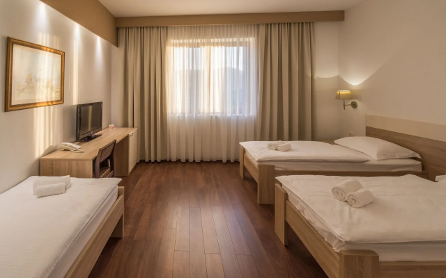 Hotel Quercus