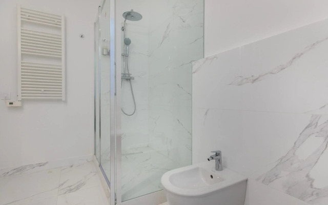 Majestic 4BR/4BATH apartment in Sagrada Familia area