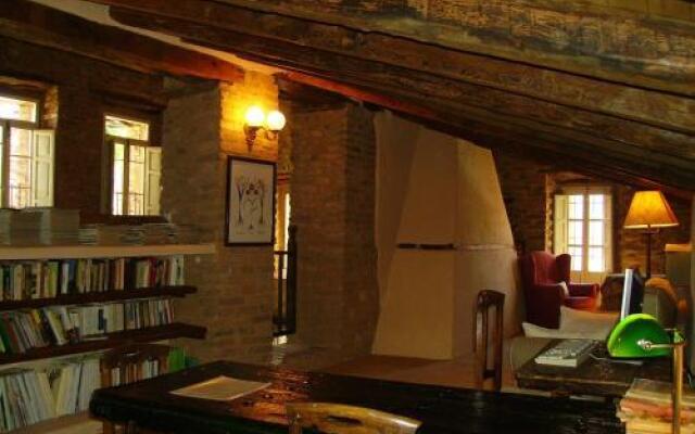 Hotel Boutique Condes Fucares