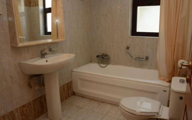 Niki Hotel Apartments