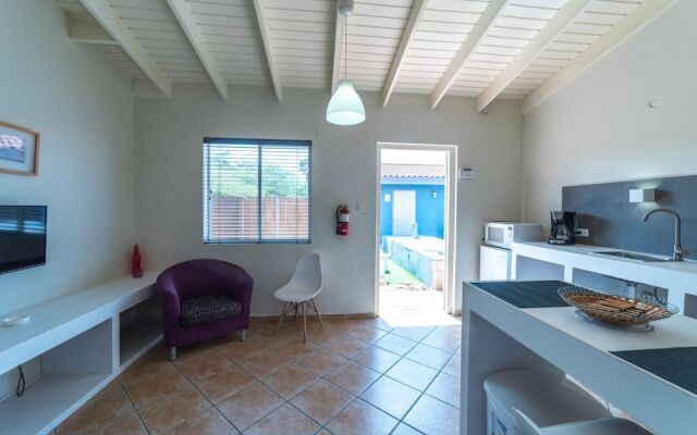 Palazzio Apartments & Studios
