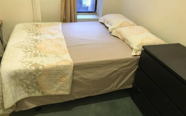 Eastern Parkway Guest House