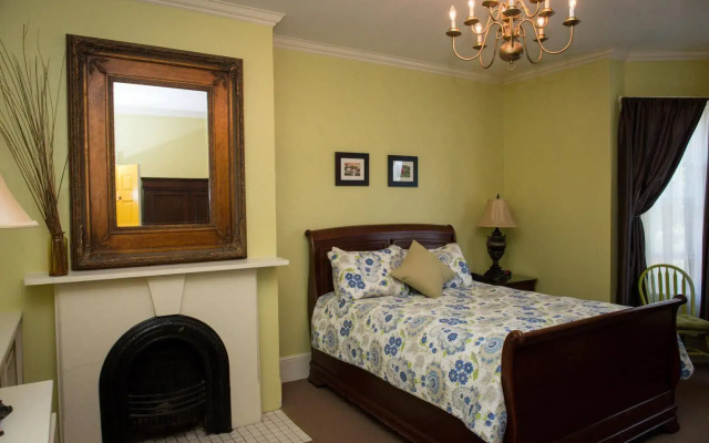 The Elizabeth Manor Guesthouse