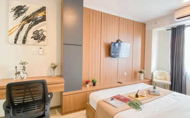 Wooden Space Studio At Meikarta Apartment