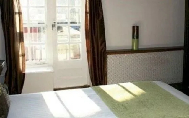 Dukeries Lodge Hotel