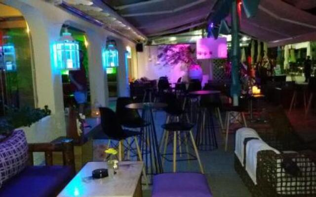 Pantheon Beach Hotel