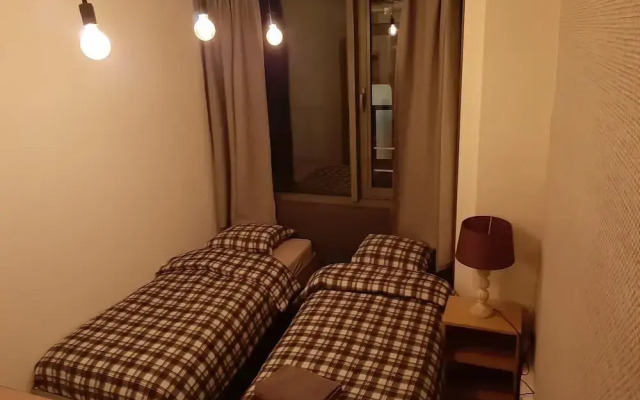 Diamond Bourse Apartments