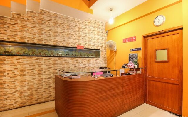 OYO 18488 Hallmark Begumpet