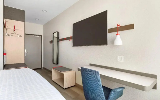 avid hotel Midland by IHG