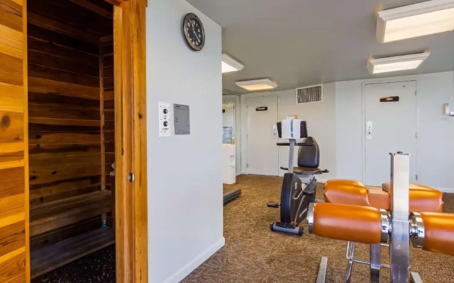 Best Western Ocean Reef Suites