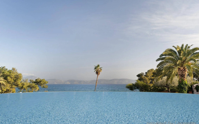 Hydra Beach Resort