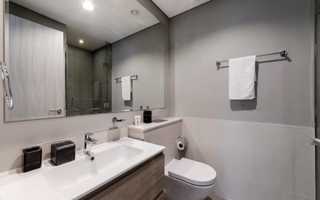 Zada Tower 1Br With Dubai Canal View