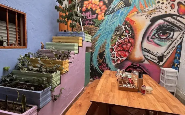 Yolo Hostel Medellin