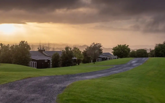 Woodhouse Mountain Lodge