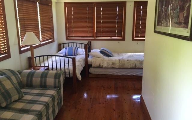 Shenanigans Spur Cottage